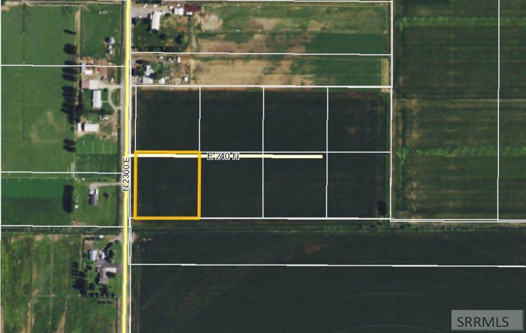 2300 240 N - Photo 1