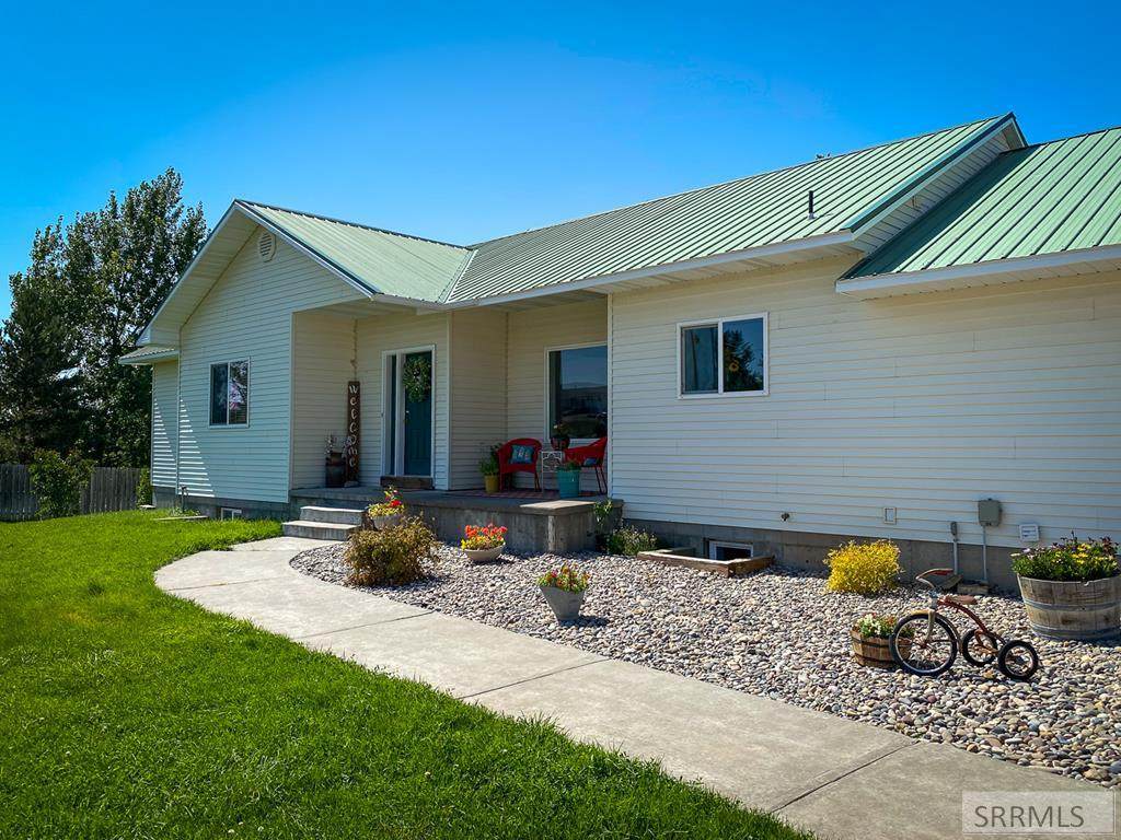 6999 Foothill Road - Photo 1