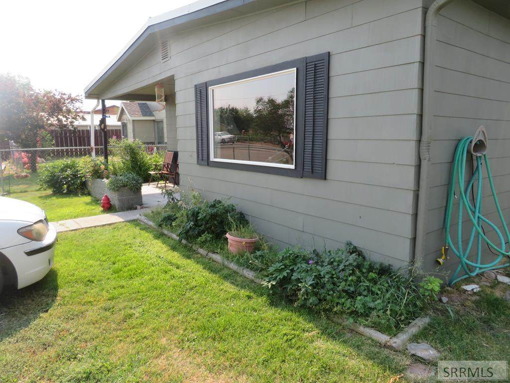 709 Sharkey Street - Photo 1
