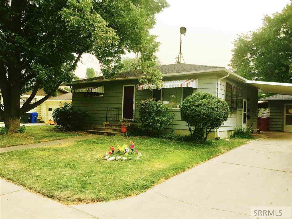 960 Wayne Avenue - Photo 1