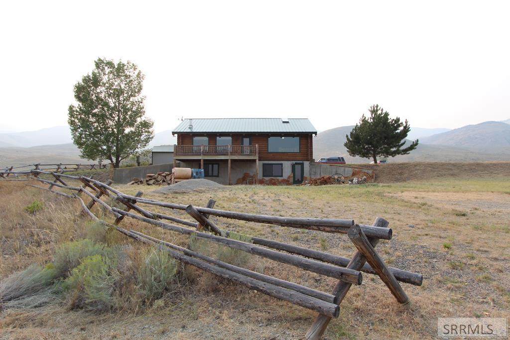 112 Aldous Drive - Photo 1