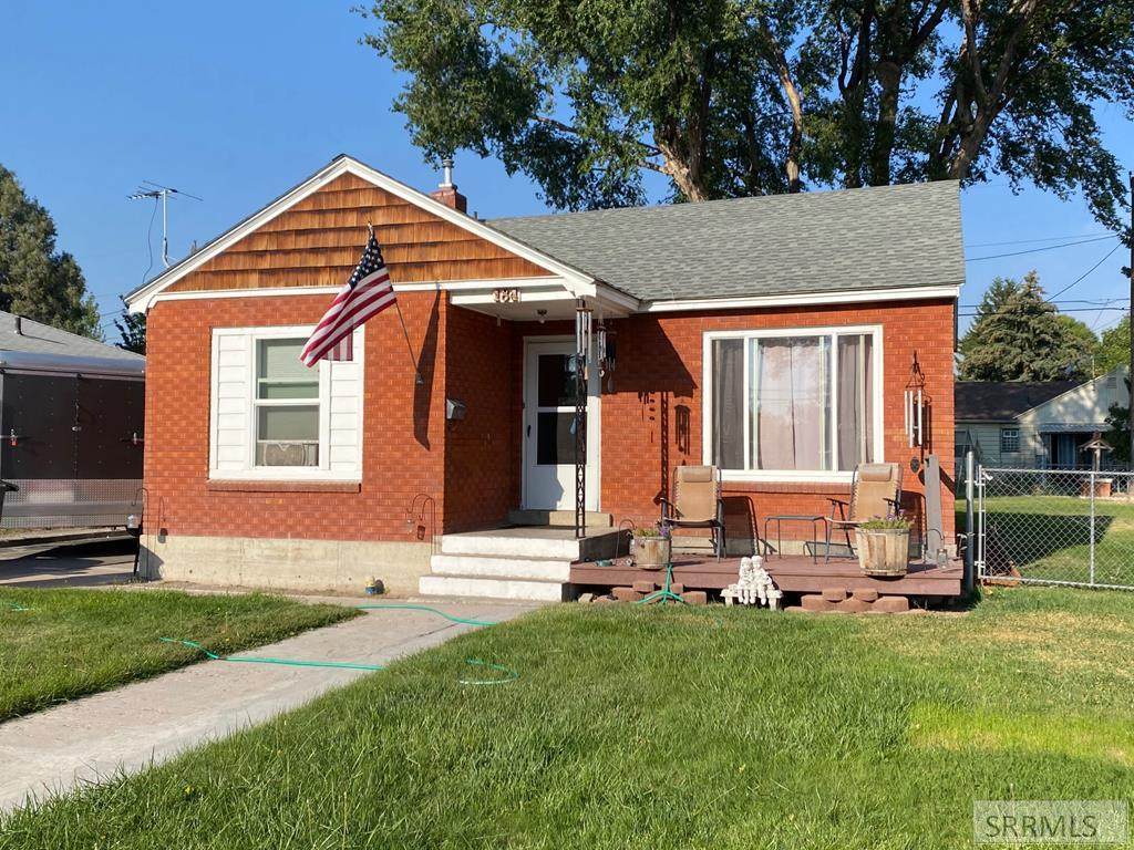 184 Horrocks Drive - Photo 1
