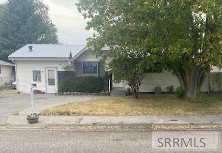 595 Auburn Avenue - Photo 1