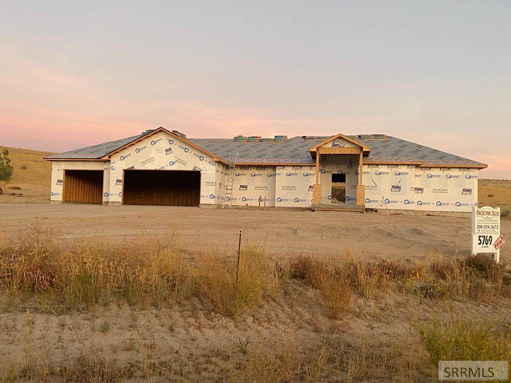 5769 65th S - Photo 1