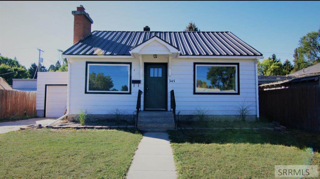 345 20th Street - Photo 1