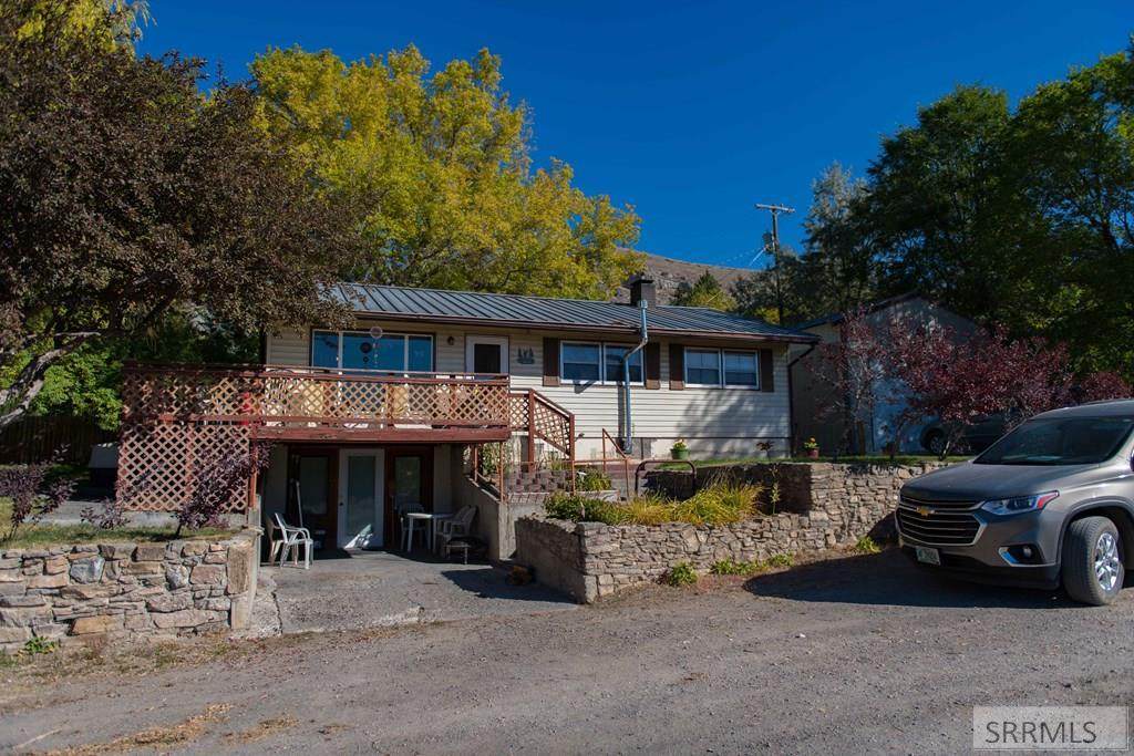311 Lillie - Photo 1