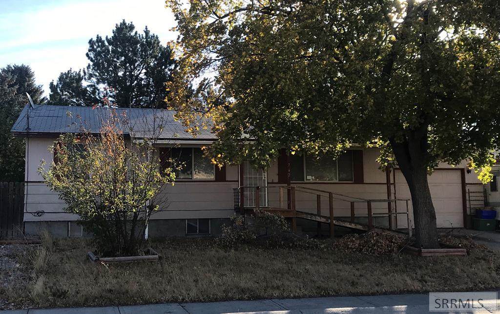 3742 Cardinal Drive - Photo 1