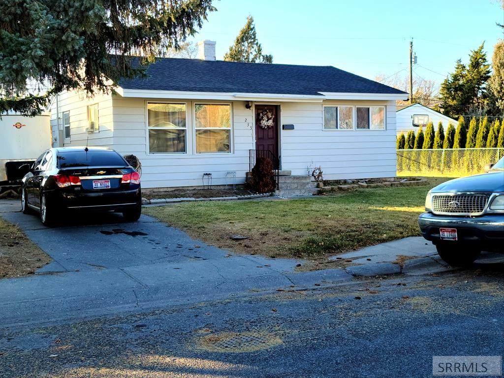 235 Spruce Avenue - Photo 1