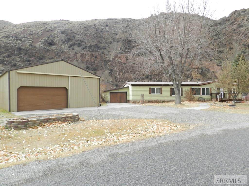 325 Elkhorn Road - Photo 1