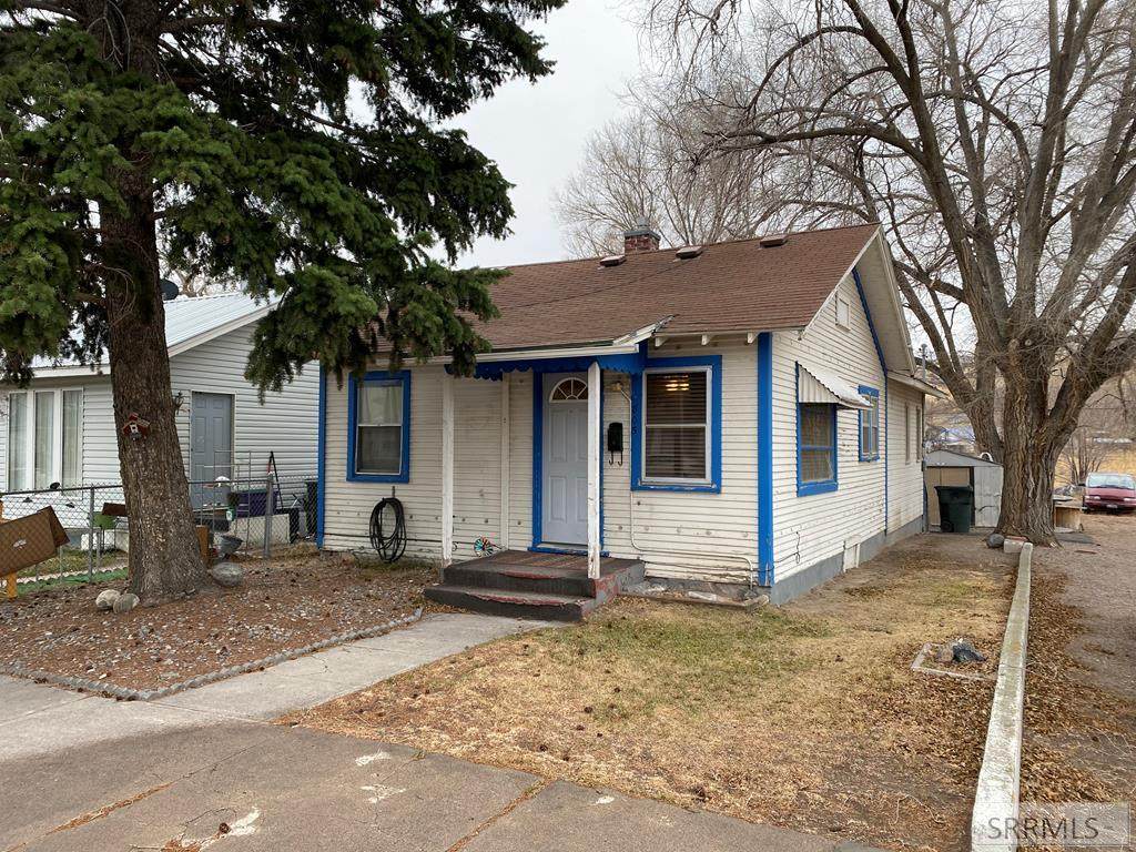805 Arthur Street - Photo 1