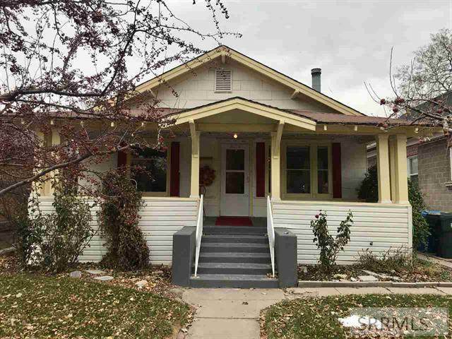 624 6th Street - Photo 1