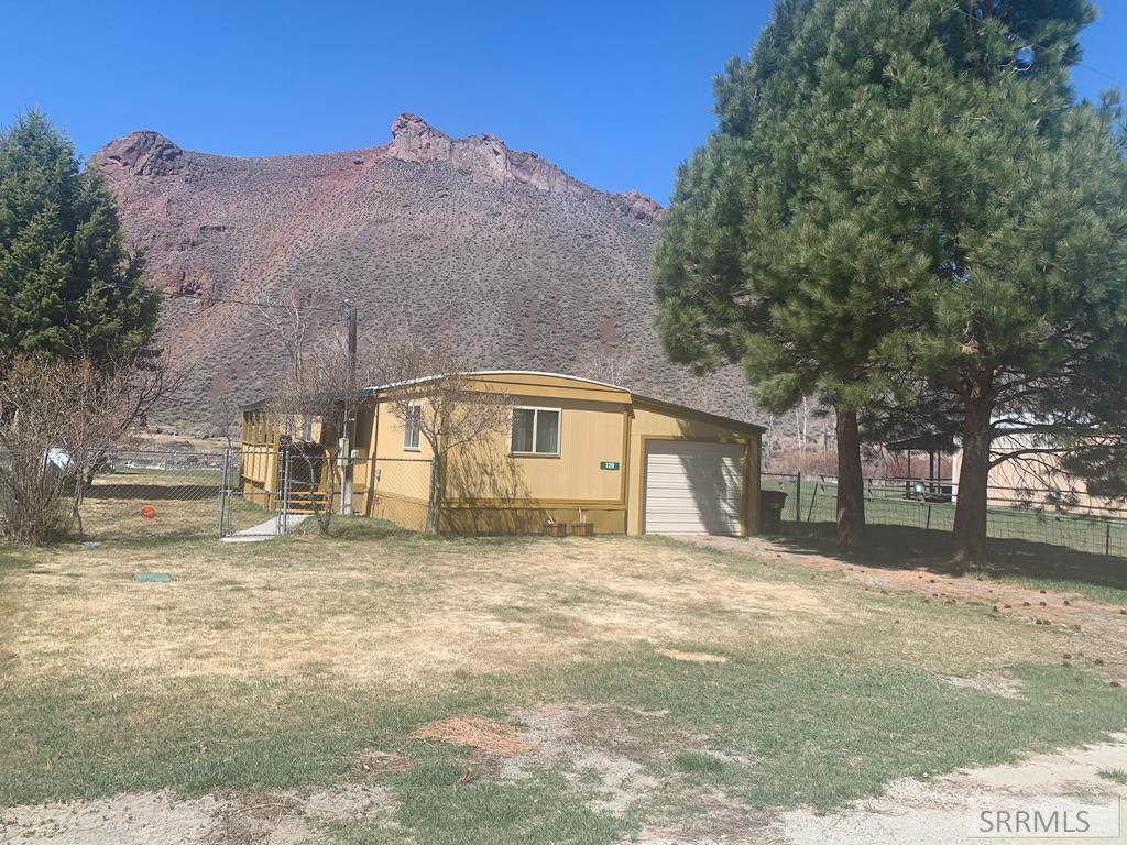 120 Agate Drive - Photo 1
