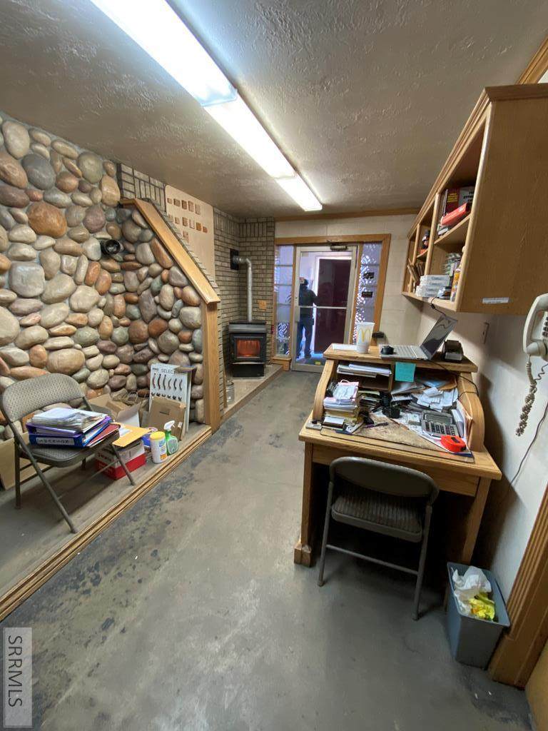 1643 2nd Avenue - Photo 1