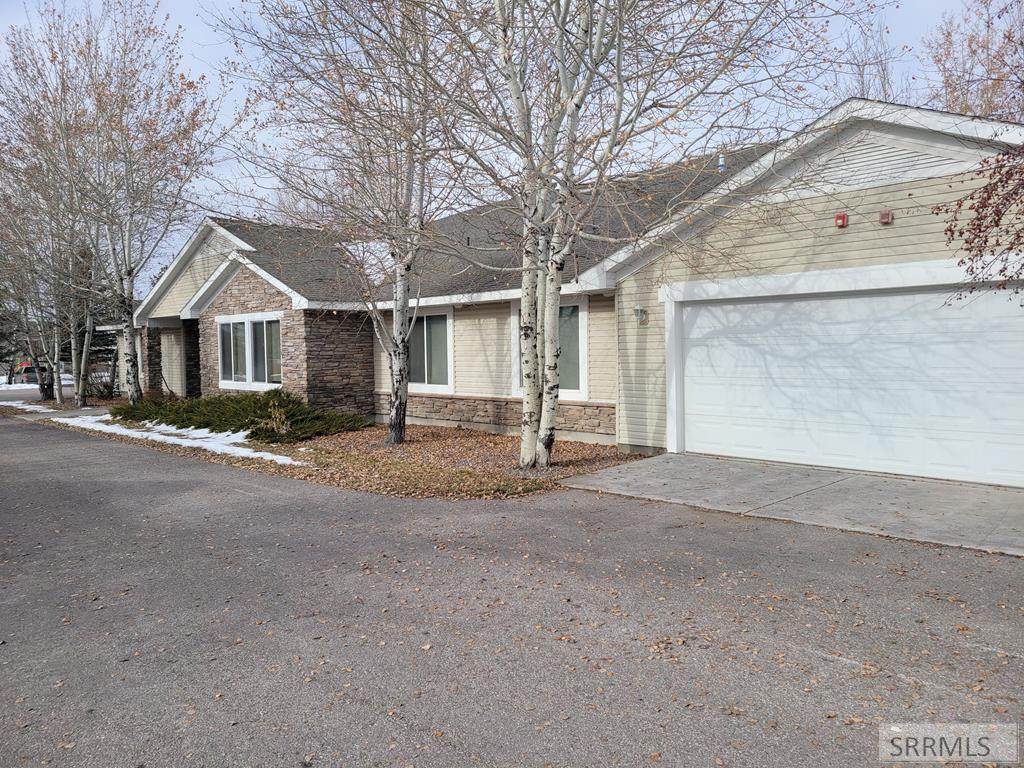 655 Valley Centre Drive - Photo 1