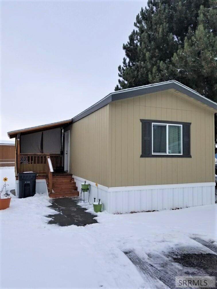 977 Goldie Street - Photo 1