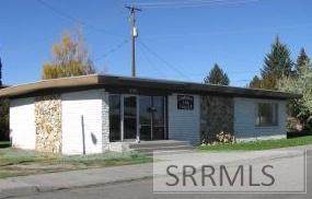 690 Cambridge Drive - Photo 1