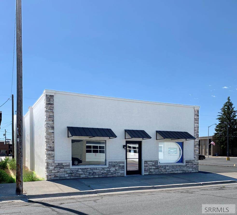 54 Maple Avenue - Photo 1