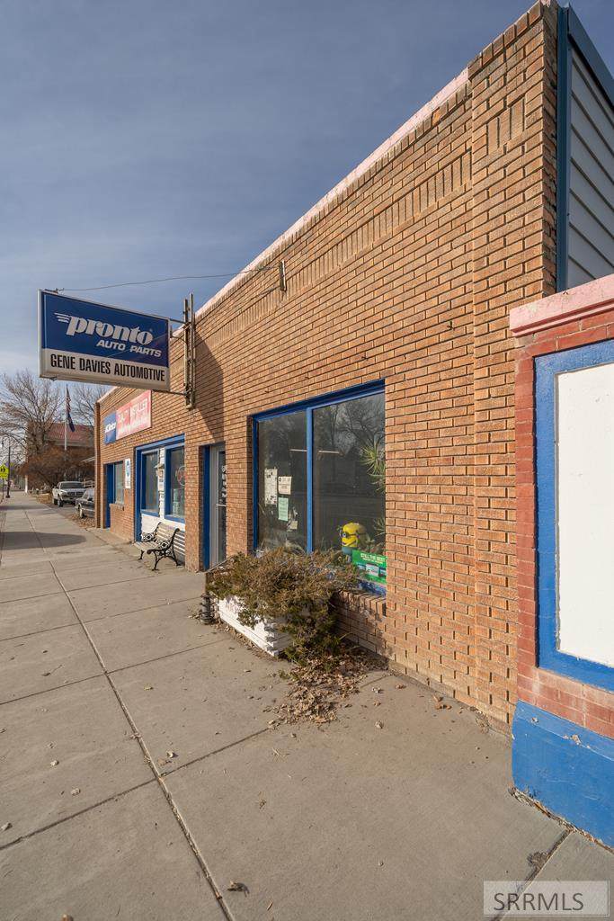 218 Grand Avenue - Photo 1