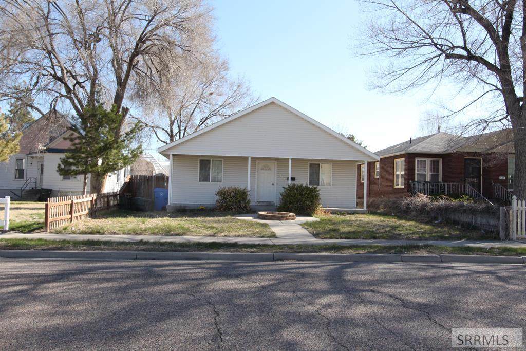 352 6th Street - Photo 1