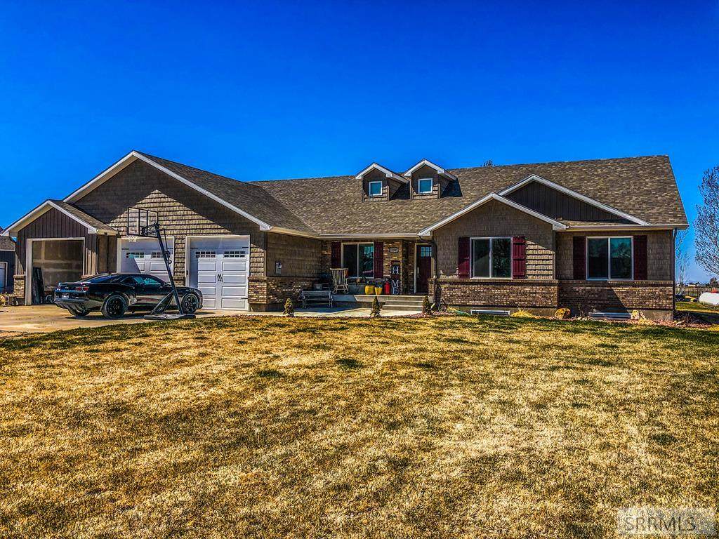 12541 55 E - Photo 1
