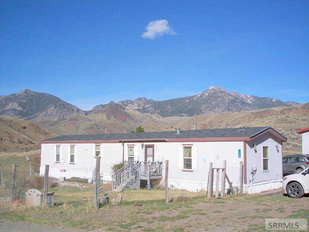 158 Pheasant Road - Photo 1