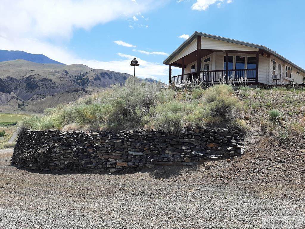 109 Eagle Circle - Photo 1