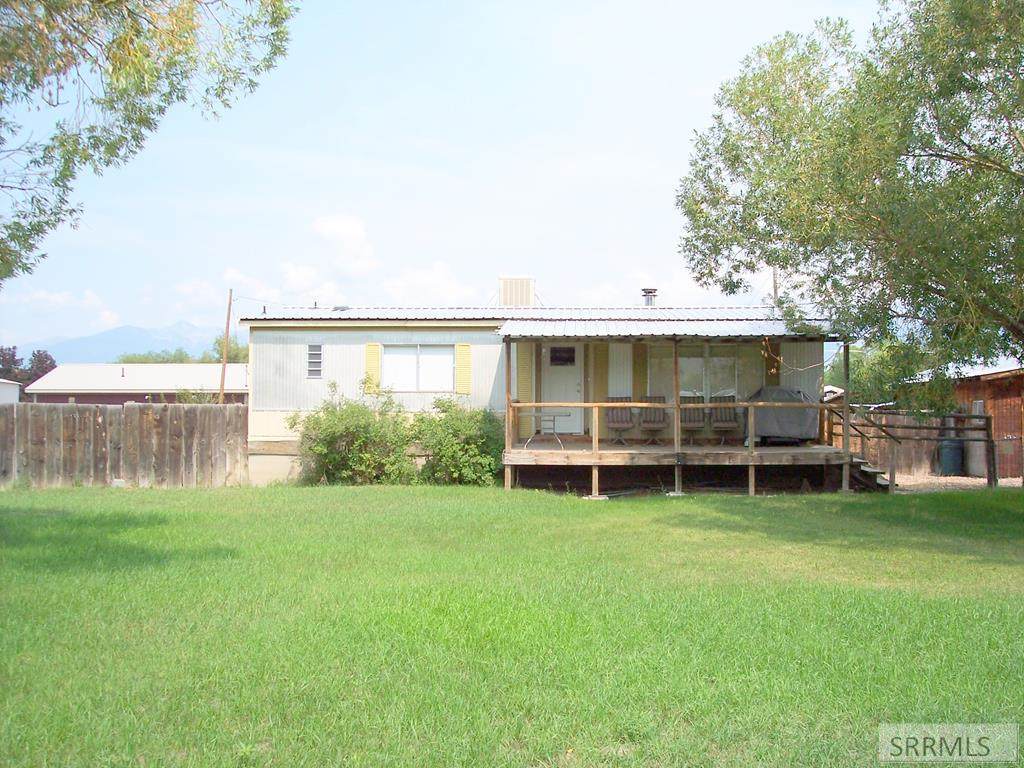 614 Willow Avenue - Photo 1