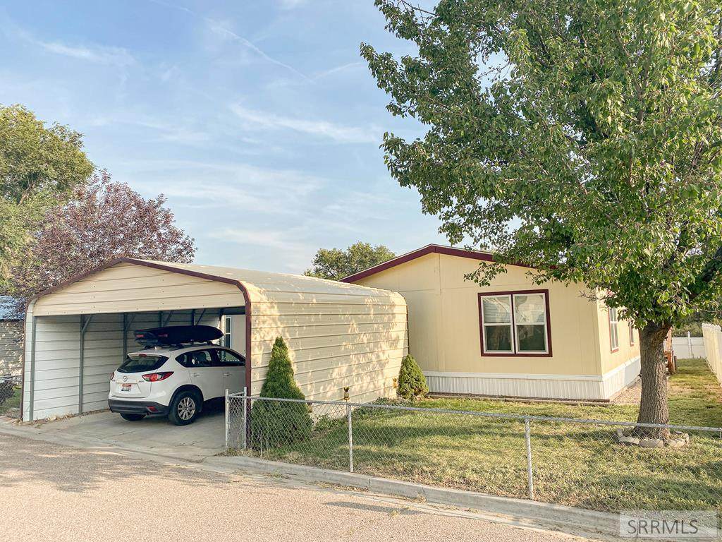 3920 Nora - Photo 1