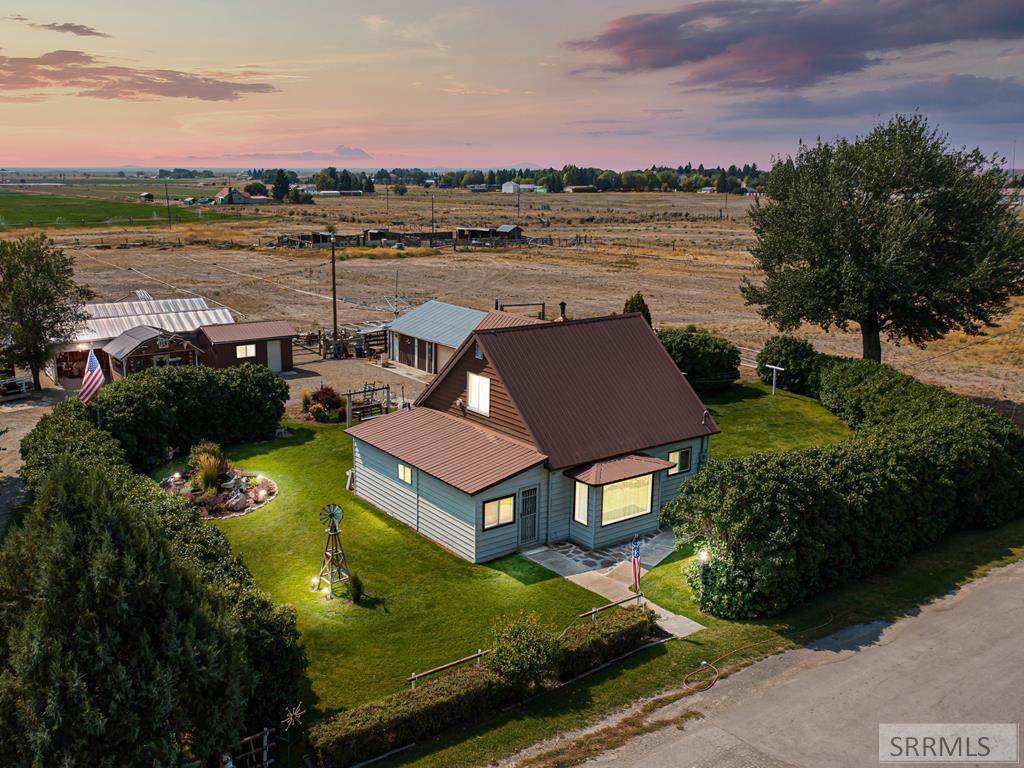 590 Park Road - Photo 1