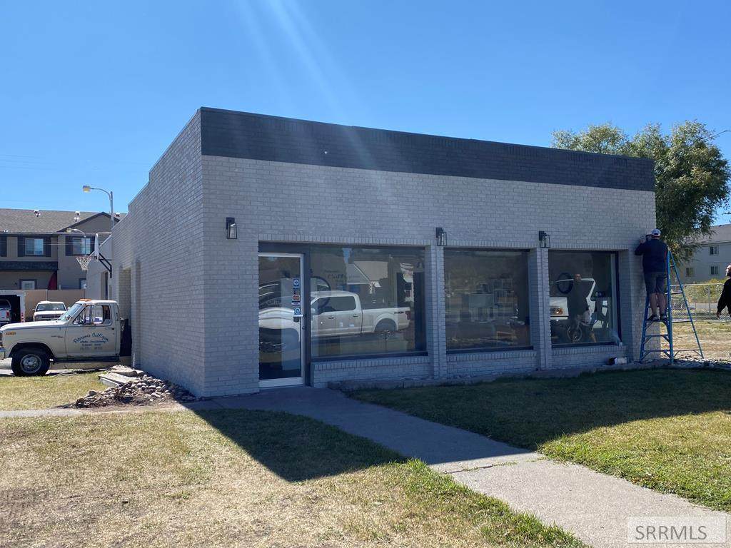 365 Main Street - Photo 1