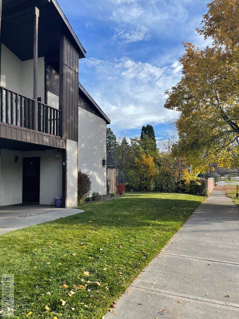 1487 Vega Circle - Photo 1