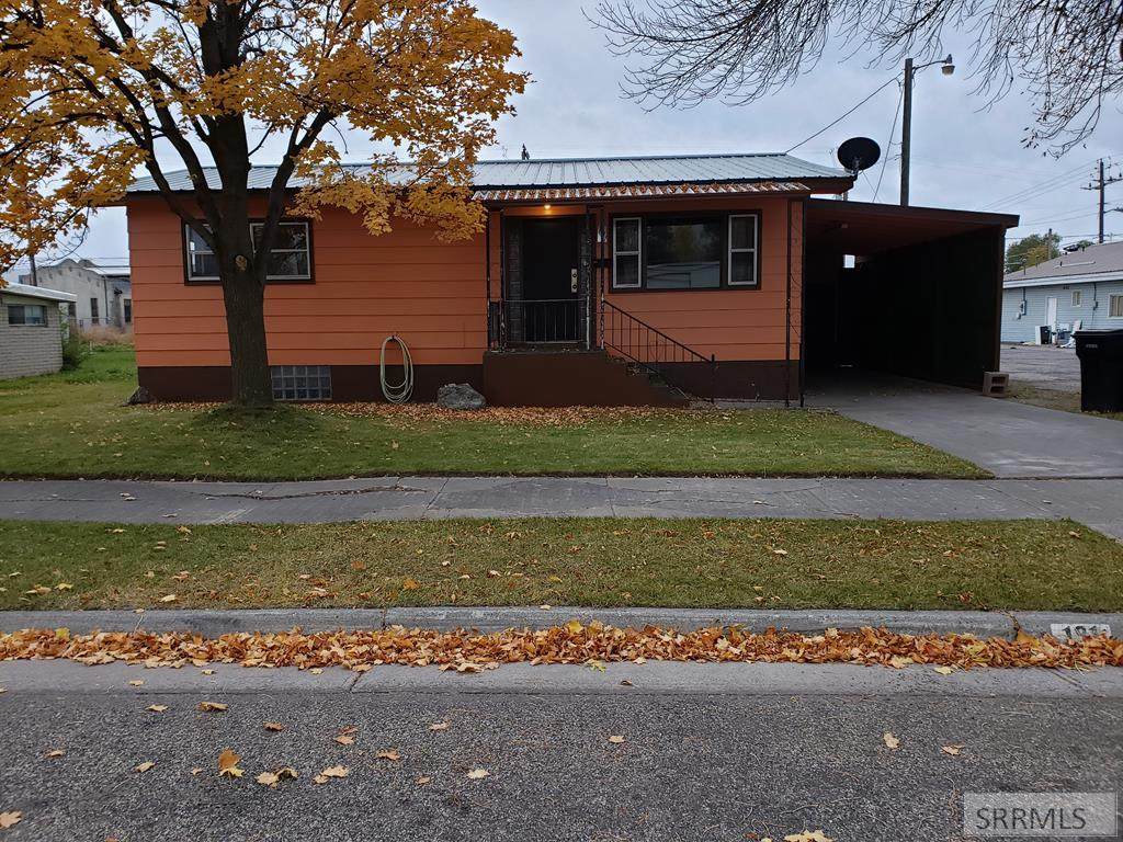 191 Fremont Ave - Photo 1