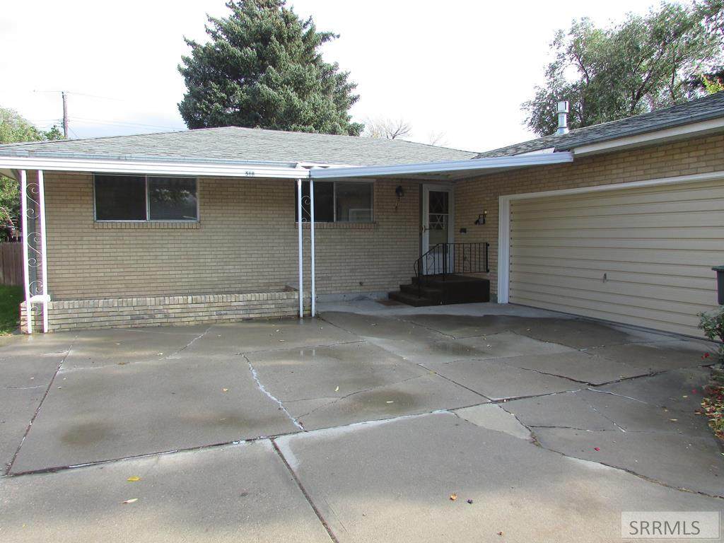 518 Poole Avenue - Photo 1