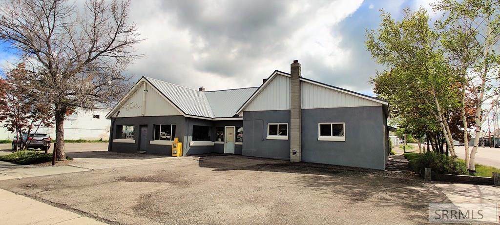 542 Bridge Street - Photo 1