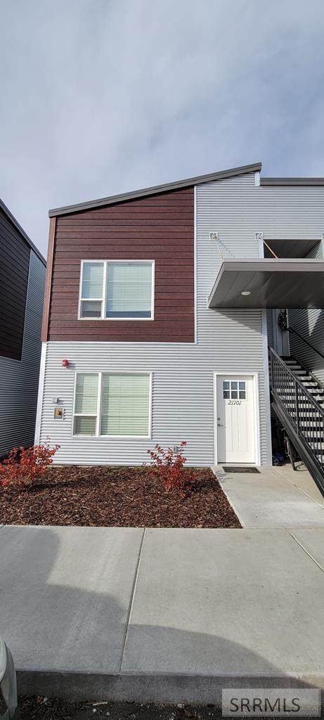 591 Turin Way - Photo 1