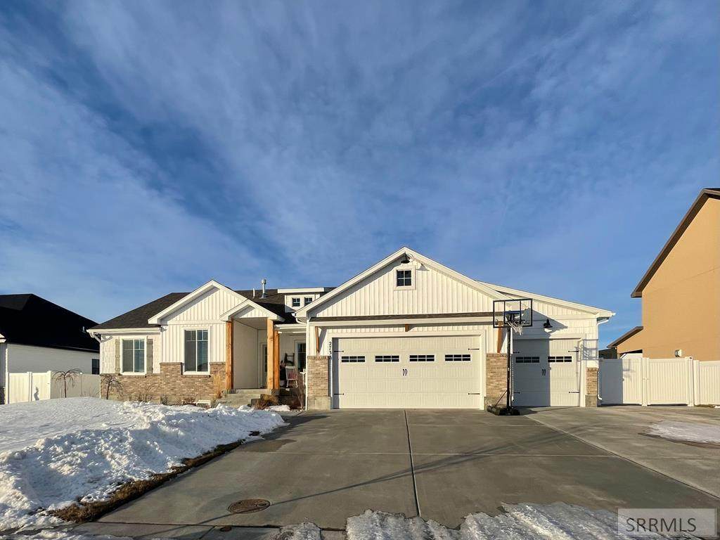 2737 Pinfire Creek - Photo 1