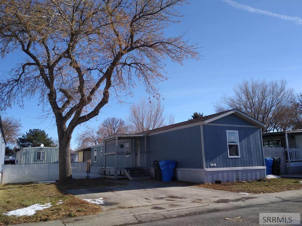 760 Alameda Avenue - Photo 1