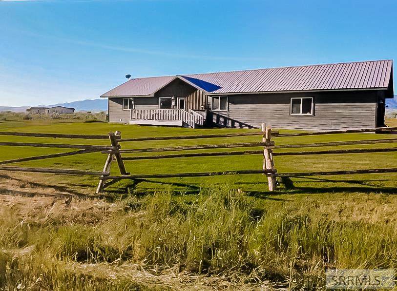 280 Valley Drive - Photo 1