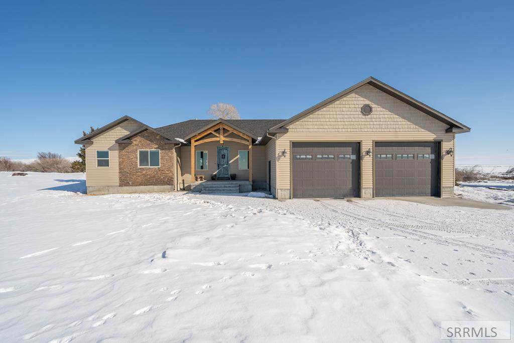 374 Medicine Lodge Road - Photo 1
