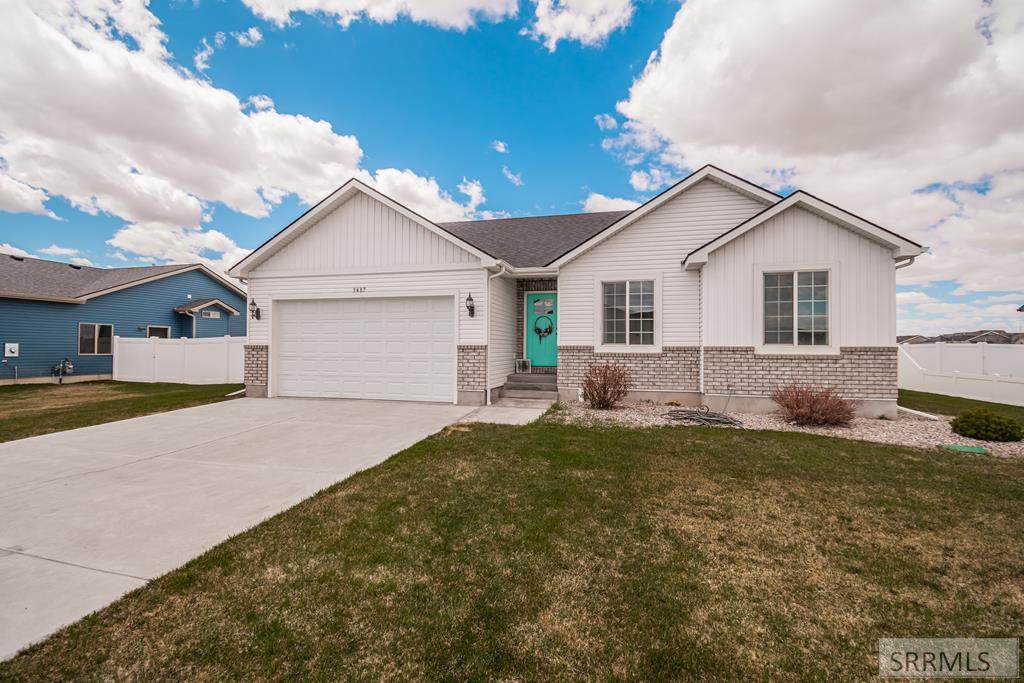 3487 Jade Drive - Photo 1