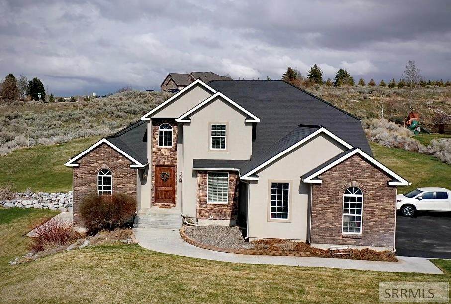 4413 Cherokee Heights Circle - Photo 1