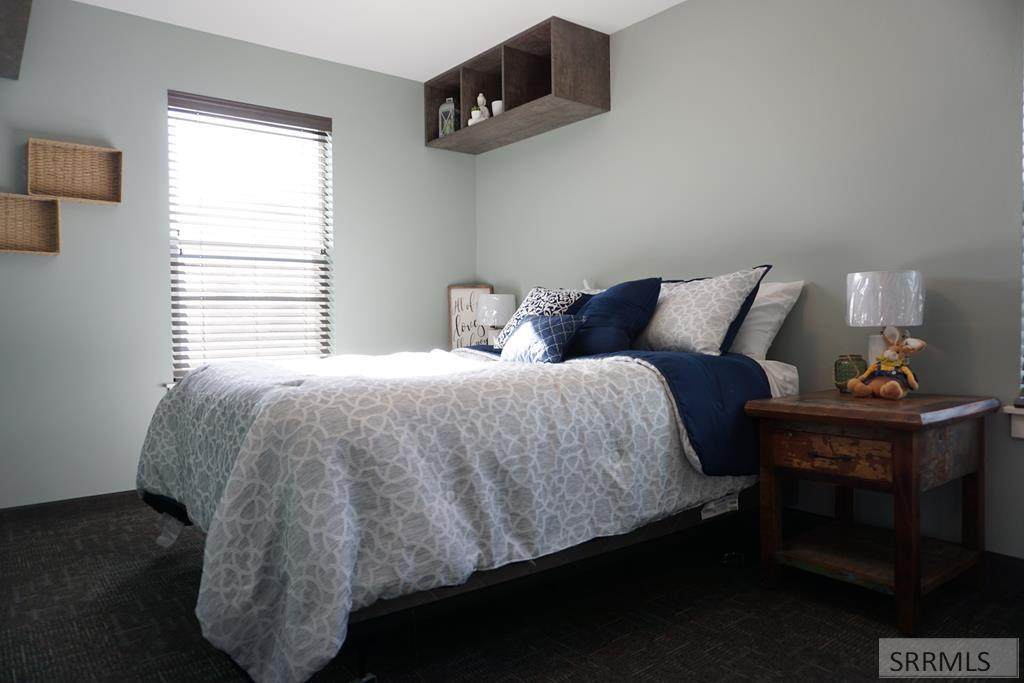 486 3rd W - Photo 1