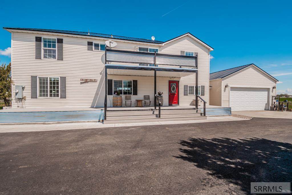 4368 241 N - Photo 1