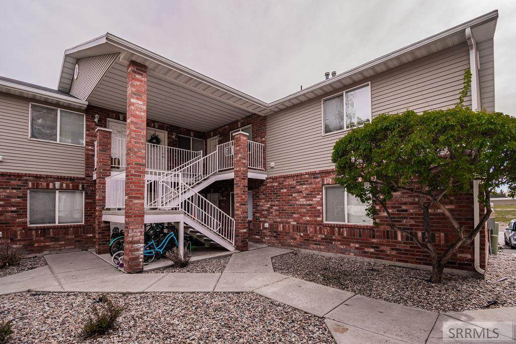 264 3rd E - Photo 1