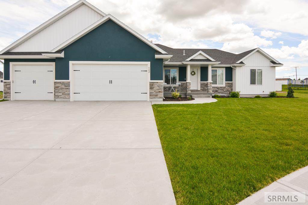542 Fullerton Lane - Photo 1