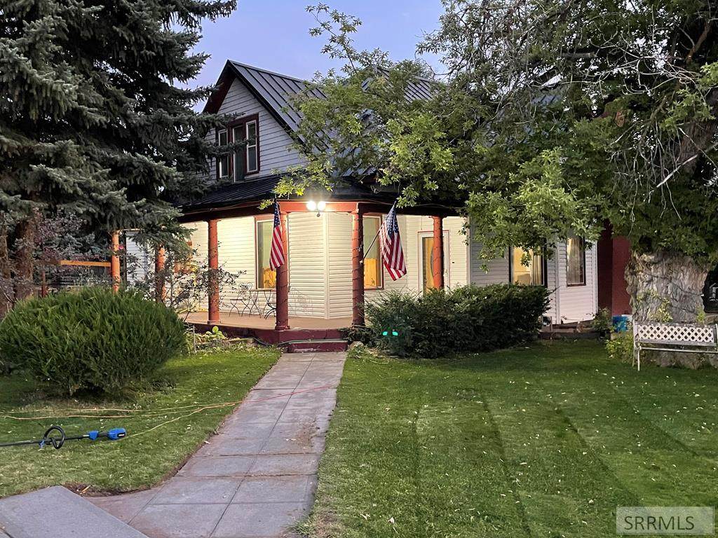 410 Alice Avenue - Photo 1
