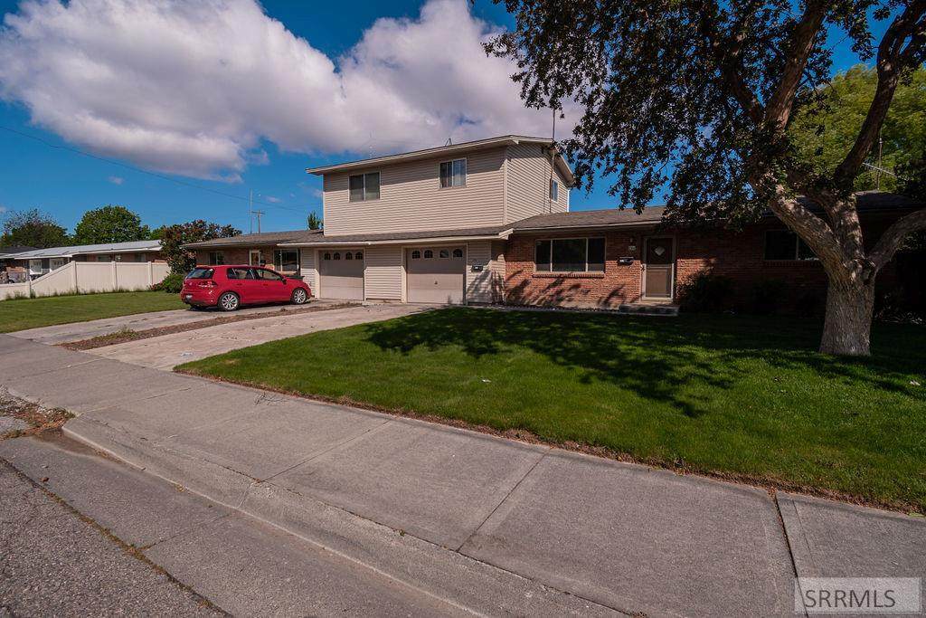 264 Melbourne Drive - Photo 1