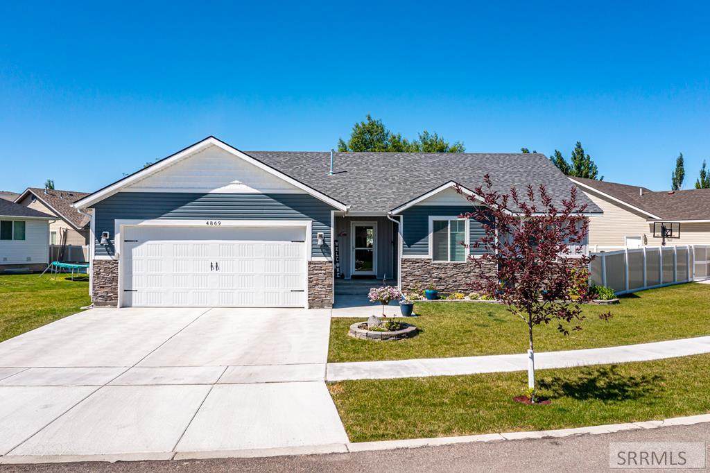4869 Suzanne Court - Photo 1