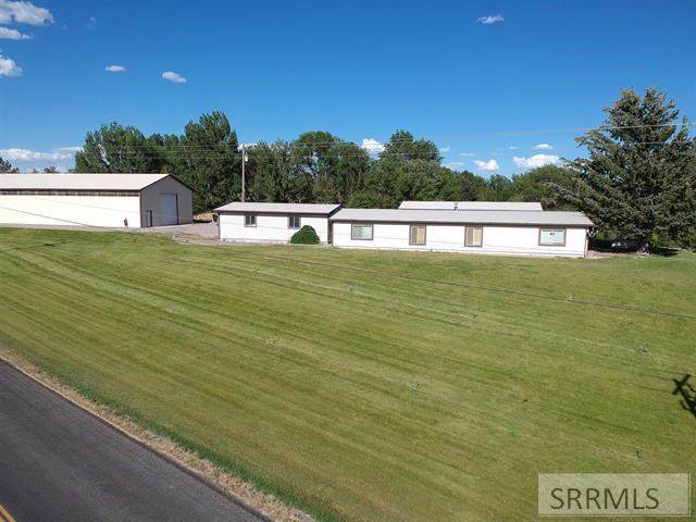 2567 Lakeview Road - Photo 1
