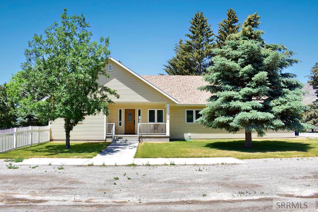 210 Salmon Avenue - Photo 1